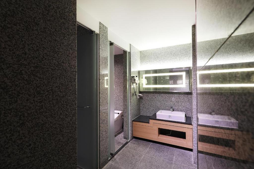Business Design Hotel Luv Incheon Extérieur photo