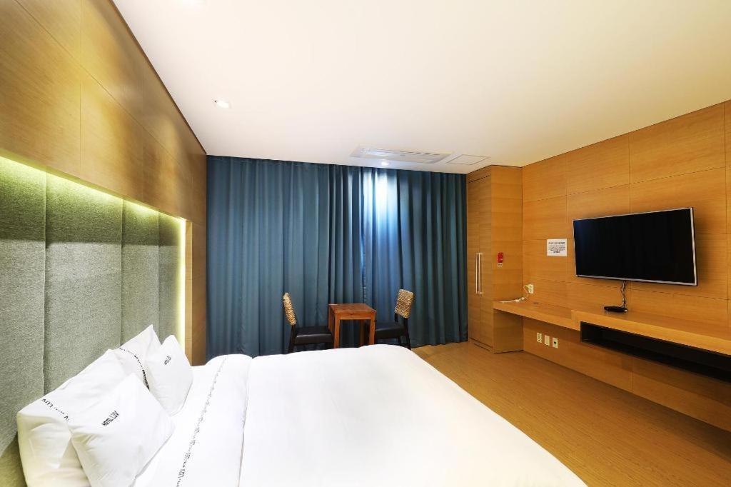 Business Design Hotel Luv Incheon Extérieur photo