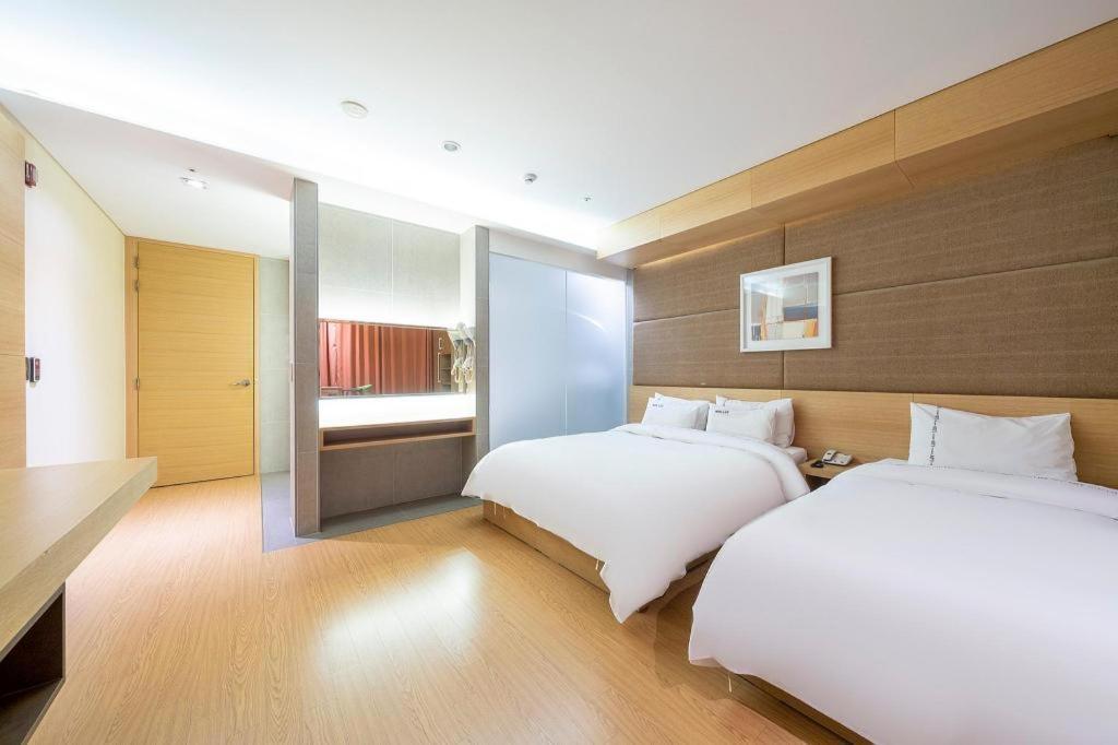 Business Design Hotel Luv Incheon Extérieur photo