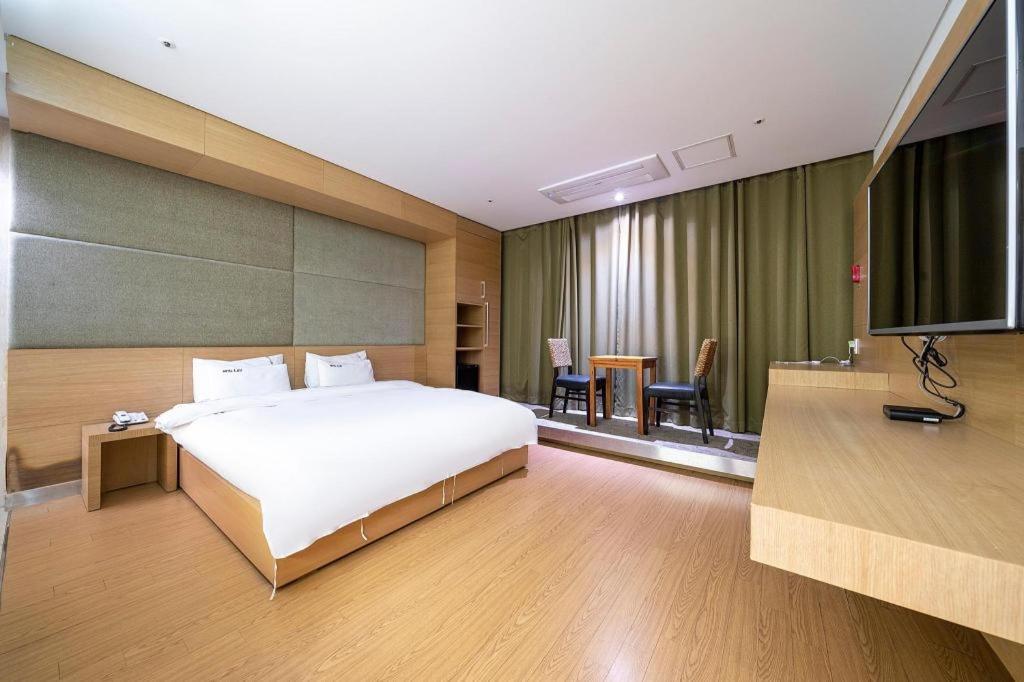 Business Design Hotel Luv Incheon Extérieur photo