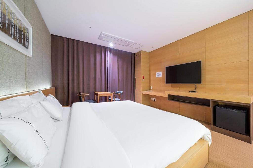 Business Design Hotel Luv Incheon Extérieur photo