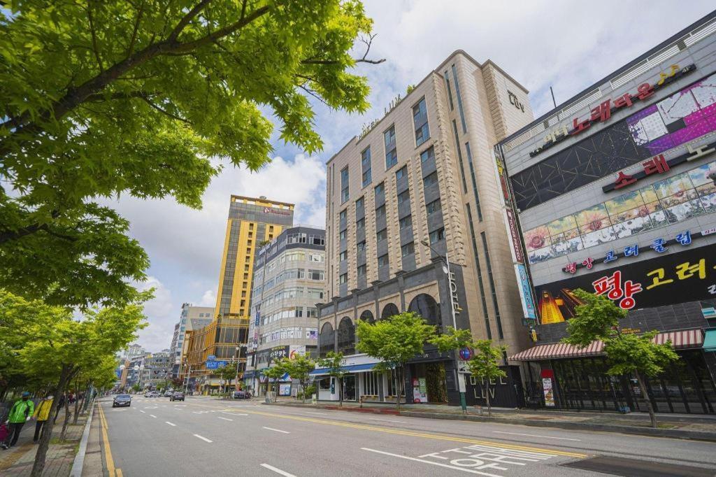 Business Design Hotel Luv Incheon Extérieur photo