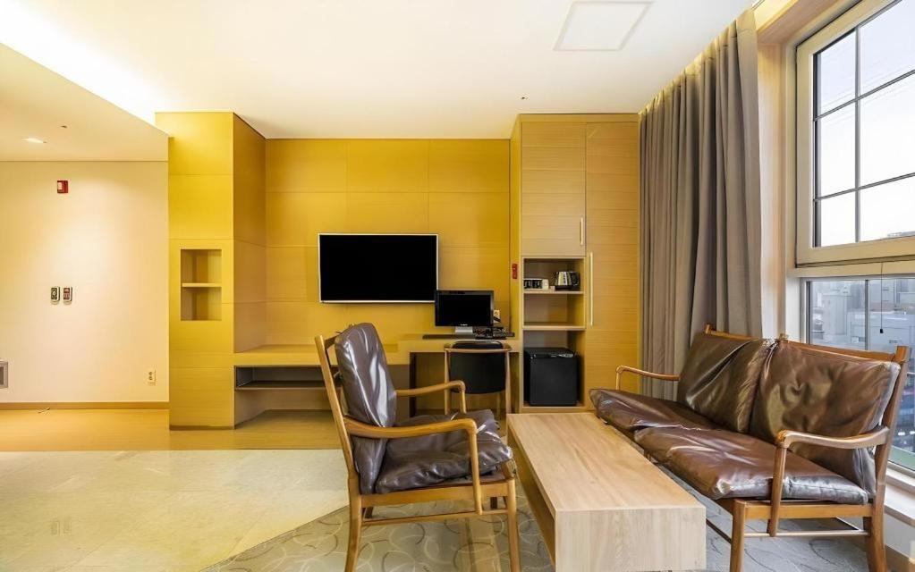 Business Design Hotel Luv Incheon Extérieur photo